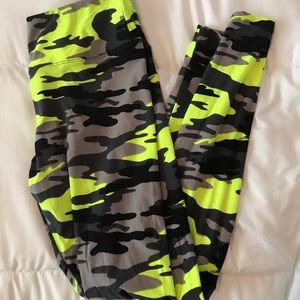 High-waisted Camo Leggings